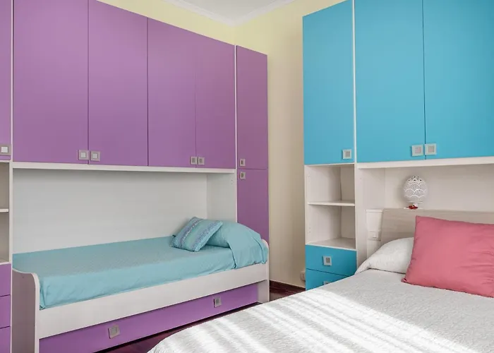 La E Bella - De Vivo Realty