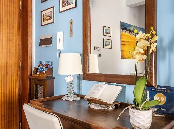 La E Bella - De Vivo Realty